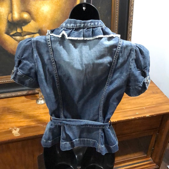GUESS JEAN SHIRT w/RUFFLE COLLAR - Picture 5 of 5